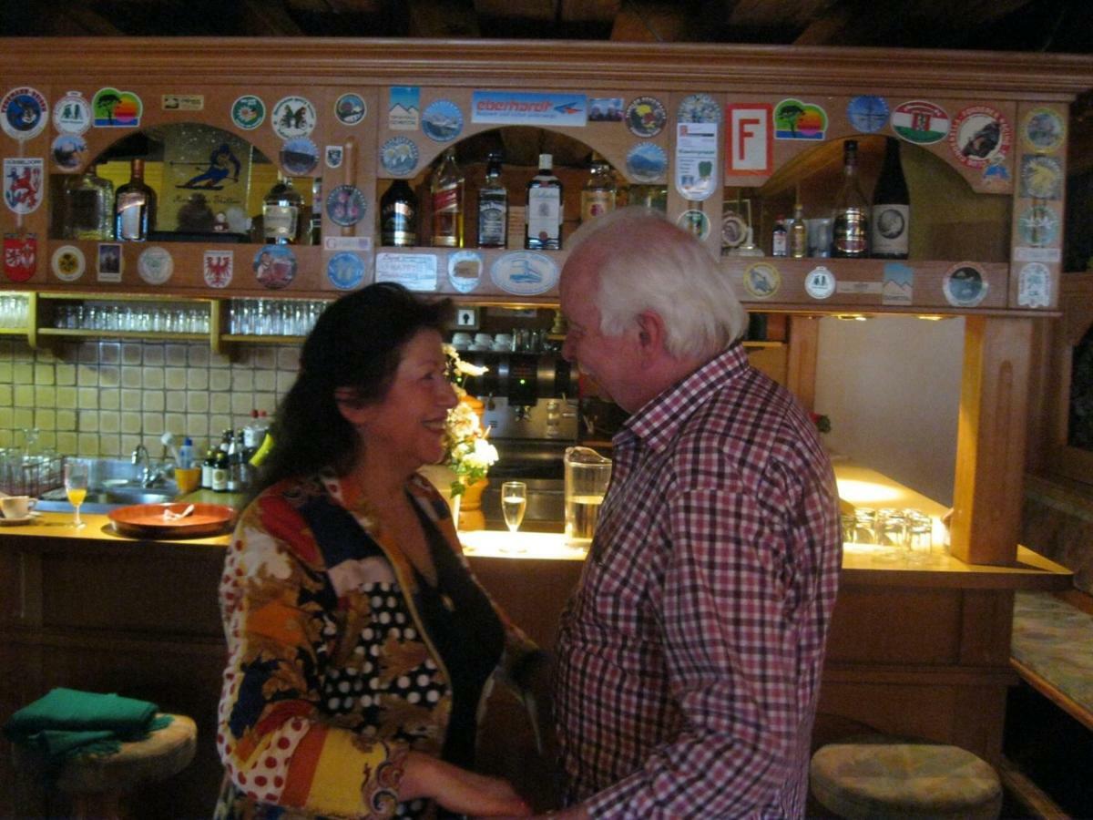 Pension Nina & Gasthof Alpenrose 그슈니츠 외부 사진